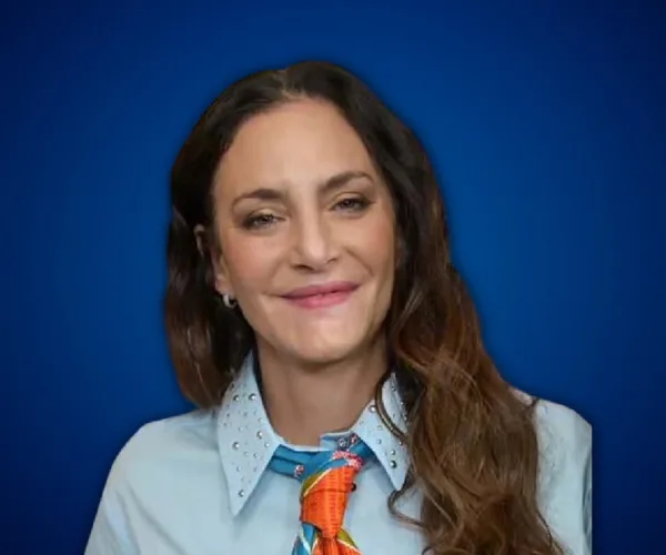 Luciana Aymar — Conferencista de Trabajo en Equipo