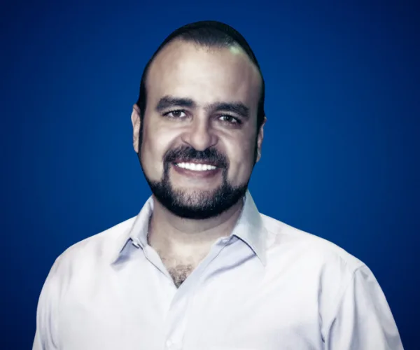 Alfonso Navarro — Conferencista de Liderazgo