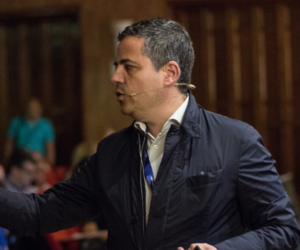 Javier Navarro, conferencista para eventos corporativos sobre Liderazgo Estratégico